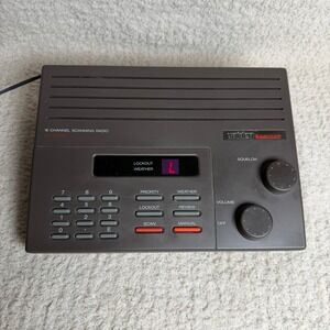 Uniden Bearcat BC-147XLT 16 Channel Scanner with AC Adapter and Antenna